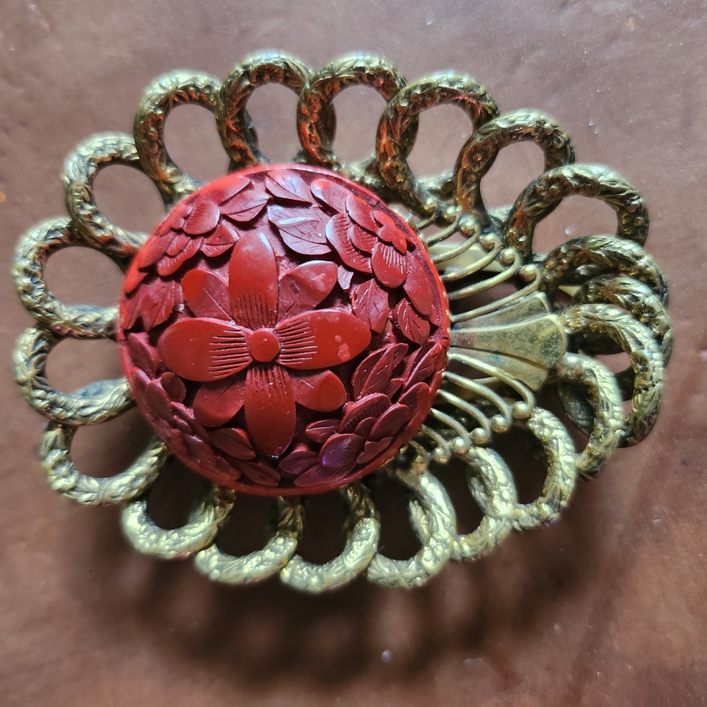 Make Offer - Vintage Red Carved Cinnabar Flower and Gold Tone filigree Shoe Clip